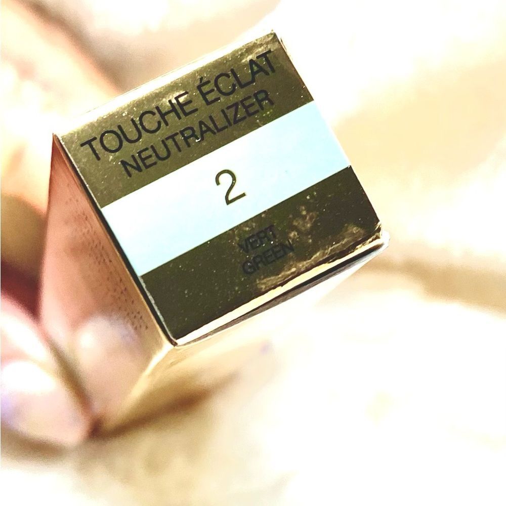 YSL Touche Eclat neutralizer color corrector #2 Green NIB - Picture 3 of 4